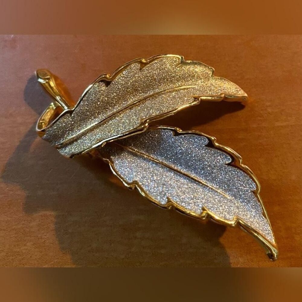 Silver Glitter Leaf Brooch Women’s Gold Metal Party Cocktail Vintage 2.5”